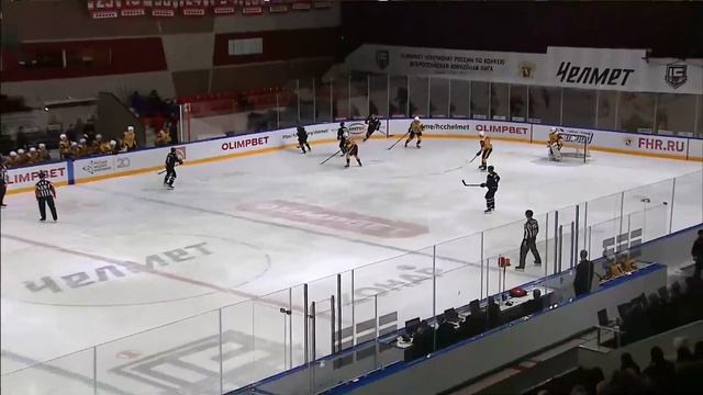 «Челмет» забросил 7 шайб в ворота «Челнов»