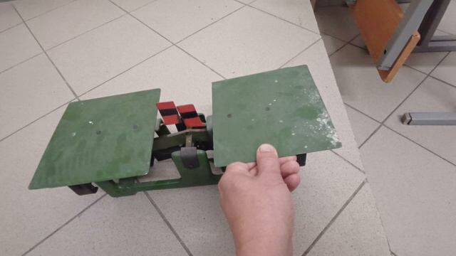 Физика СССР: весы Беранже