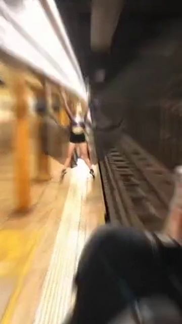 _v_metro_yapfiles.ru
