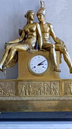 Старинные каминные часы