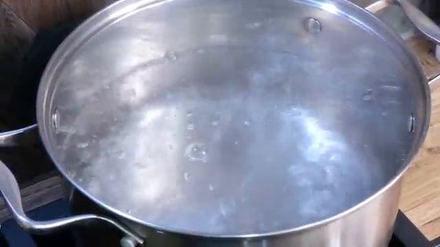 Быстрый борщ Дачный, из банки с заправкой и тушенки Вкусно, просто и экономит время.