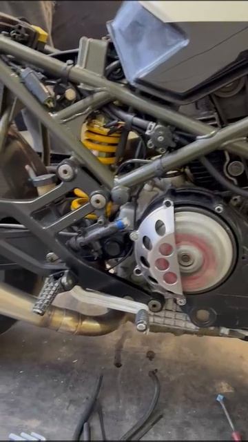 Замена топливных шлангов на Ducati #ducati