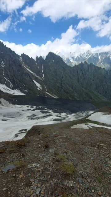 к Сказкому леднику.  Цей, Осетия 2025