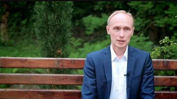 Транзит Сатурна по Раху Олега Гадецкого вскрывает его ошибки. Надо было помогать взывающим.