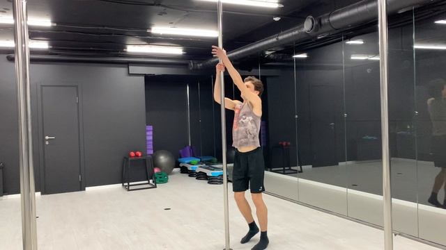 Развиваю навыки Pole Dance / Pole Sport || Пилонный спорт для бегунов на длинные дистанции :)