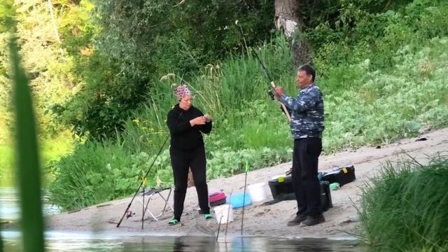 🔥 Ловля КАРАСЯ в июне: РАБОЧАЯ снасть и прикормка для жора! (Поймал 15 кг за 3 часа)
