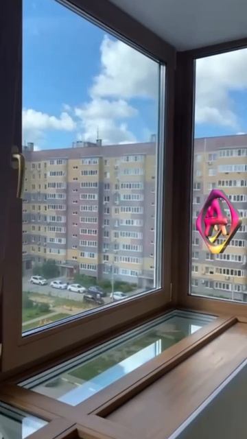 Остекление и ремонт лоджии с выступающими окнами