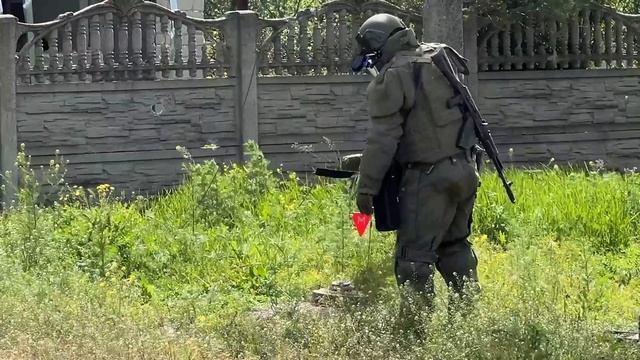Красноармейское направление. Сапёрные работы продолжаються.