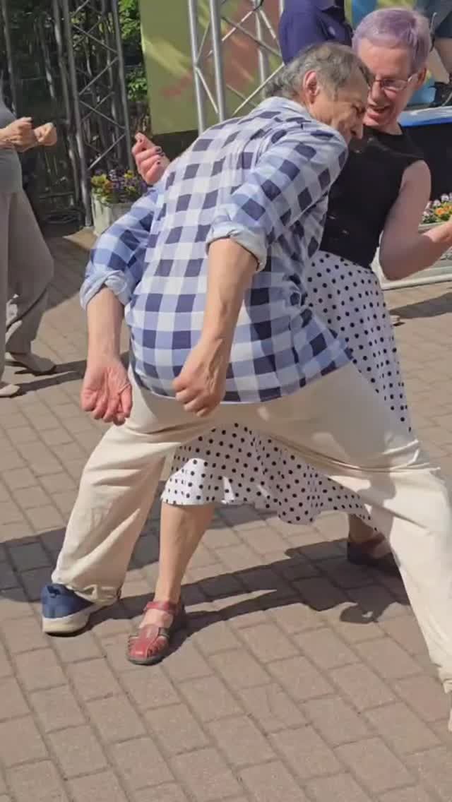 ❤️Сокольники.👍👍👍Третий - нелишний!! Или....? Танцует Светлана и Сергей!!!!