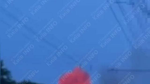 Новые кадры из Киева. Удар одного из дронов !!!