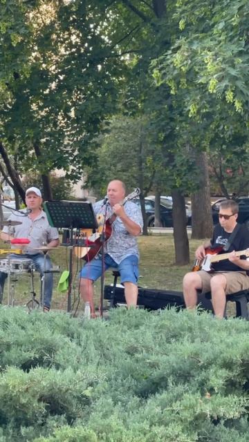 Атмосфера на бульваре Пушкина в Донецке