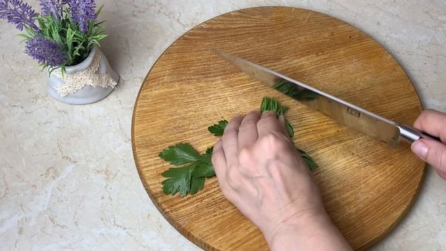 ВКУСНЕЙШАЯ НАМАЗКА НА ХЛЕБ из баклажанов! Простой Завтрак или перекус! Баклажаны Улетают на Ура