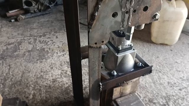 Гидравлический пресс - насосная станция