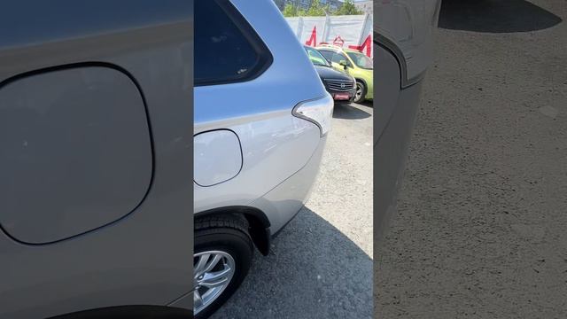 Mitsubishi Outlander Кроссовер 5-дв. 2.0 CVT 2012г