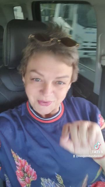 улыбнись