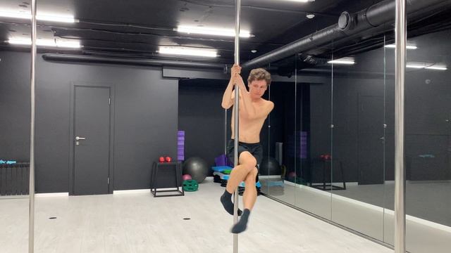 Развиваю навыки Pole Dance / Pole Sport || Пилонный спорт для бегунов на длинные дистанции :)