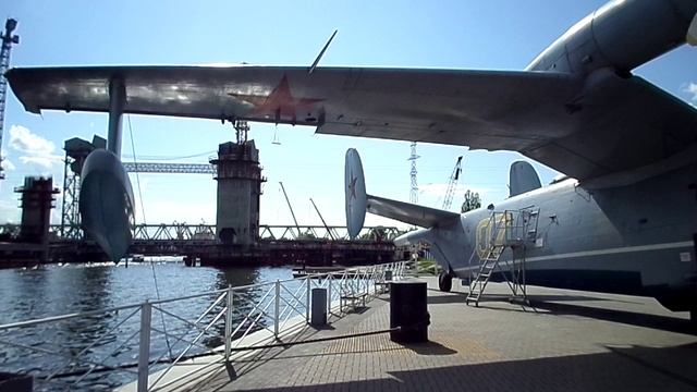 Seaplane (AMPHIBIAN PLANE)