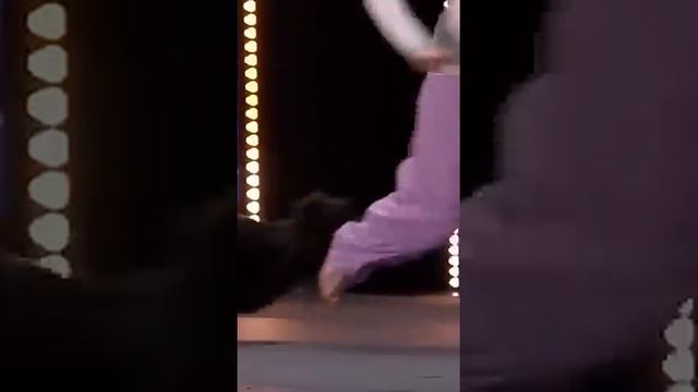Кто не видел-посмотрите, кто видел- пересмотрите