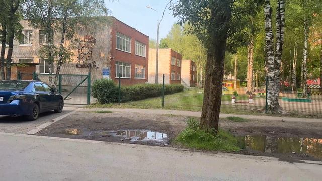 Защищая свою жизнь.