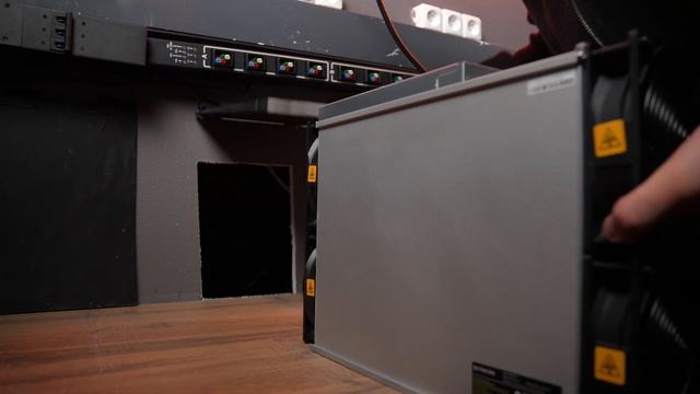 Пора обновляться l Обзор Bitmain Antminer S21+