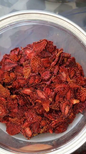 Посушилась клубника🍓