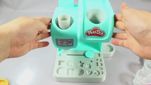 PlayDO ИГРУШКИ ДЛЯ ДЕТЕЙ. РАСПАКОВЫВАЕМ ДЕТСКУЮ КОФЕМАШИНУ И МОРОЖЕННИЦУ