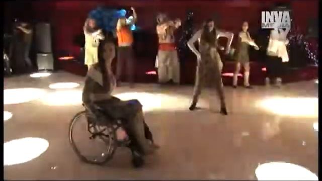 Показ молодежный бал