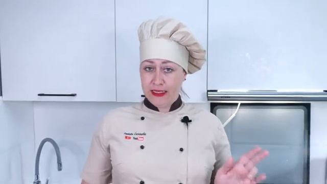 Крем - суп из зелёного горошка со шпинатом. Нежное и ароматное блюдо.
