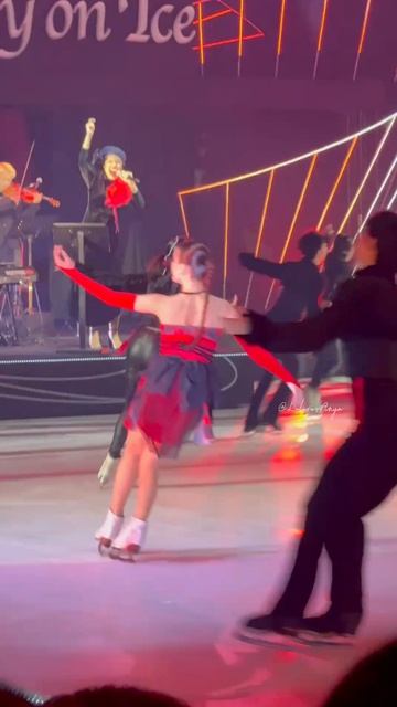 Олимпийская чемпионка по фигурному катанию Анна Щербакова