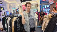 РАЗОРЯЕМ распродажи в Паттайе! Выбираю себе ЮБКУ и ДЖИНСЫ! Хочу купить ШУБУ в Таиланде ШОППИНГ Влог