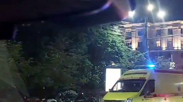 СНЕС МОТОЦИКЛИСТА: вчера вечером житель Липецка протаранил мотоциклиста на площади Ленина.