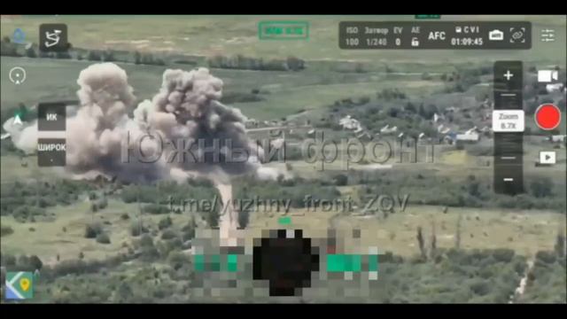 Российские бойцы уничтожили мост, который использовался ВСУ в районе Северска.