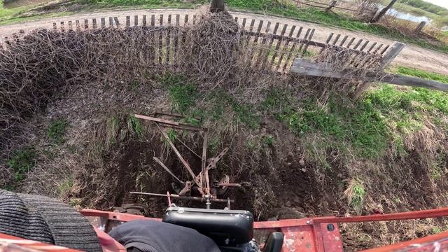 Сломал плуг! Настройка плуга Т-25! Пашу огород!