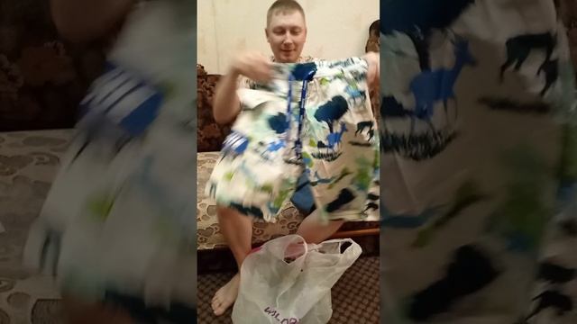 Купил себе вещи на лето. Как вам мои покупки?