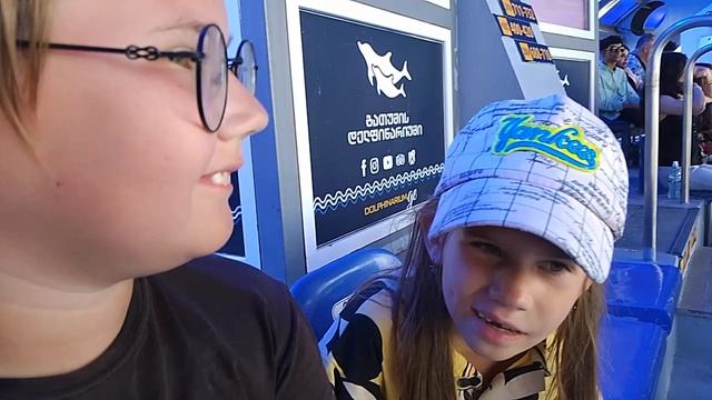1000000589.mp4