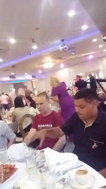 Поздрав за руководство и све колегинице и колеге фирме Плато трговине.mp4