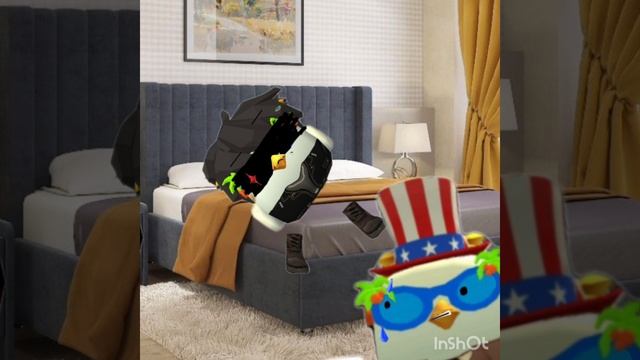 сидит дома думает