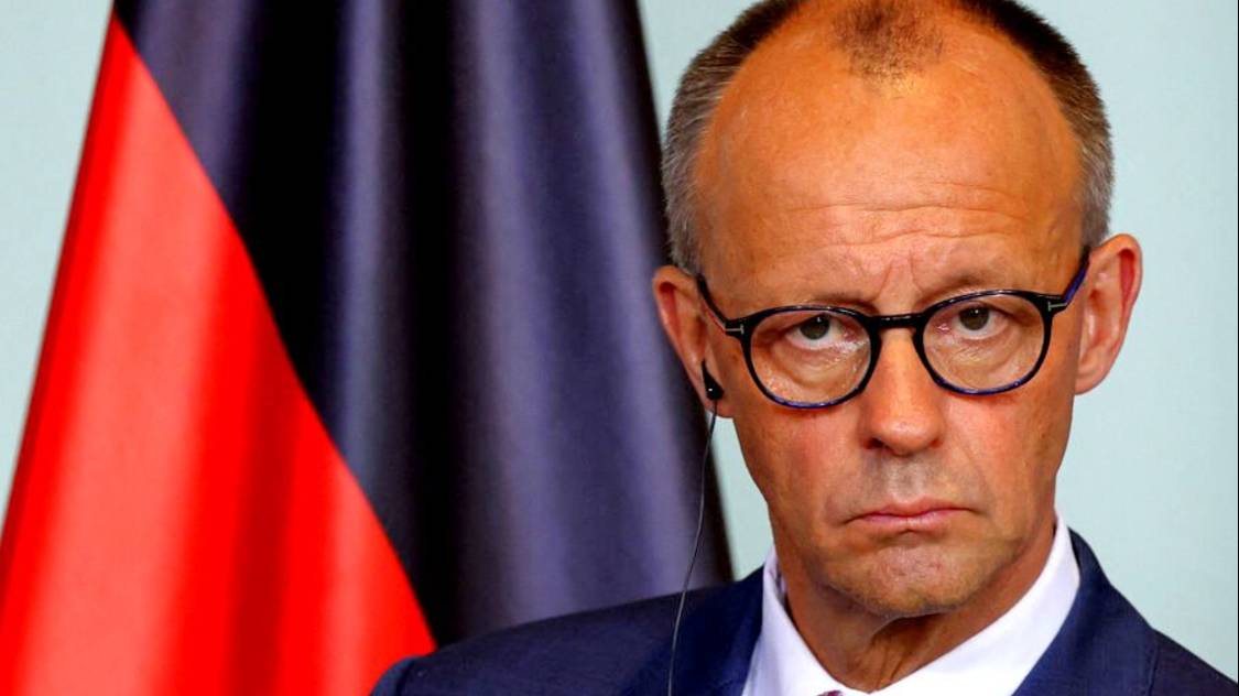 Володин призвал Мерца почитать, что написано на стенах Рейхстага и на каком языке