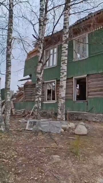 разбираем старое здание часть 3