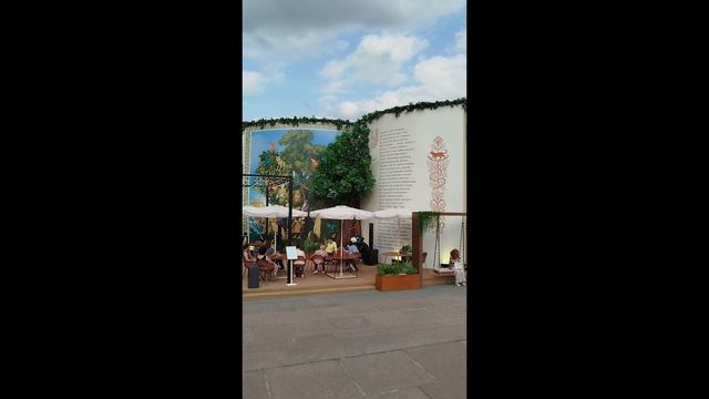 Летняя фестивальная Москва