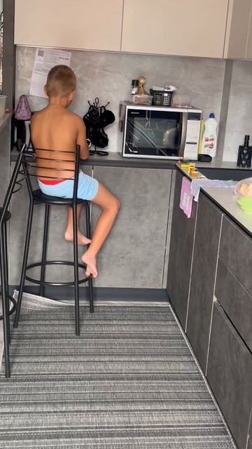 Нашёл свободные уши 🤣🤣🤣