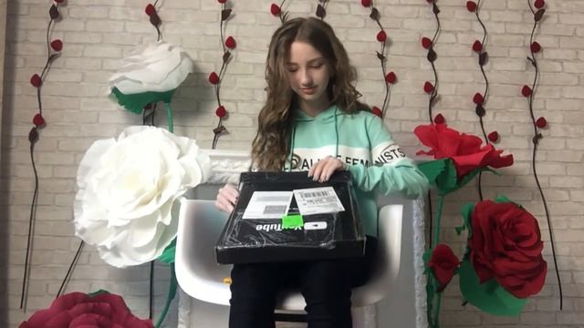 РАСПАКОВКА СЕРЕБРЯНОЙ КНОПКИ ЮТУБ/ ПЕРВОЕ ВИДЕО С ЛИЦ?