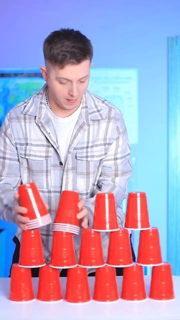 Трум Трум [ Troom Troom ] - Башня из стаканчиков челлендж #shorts