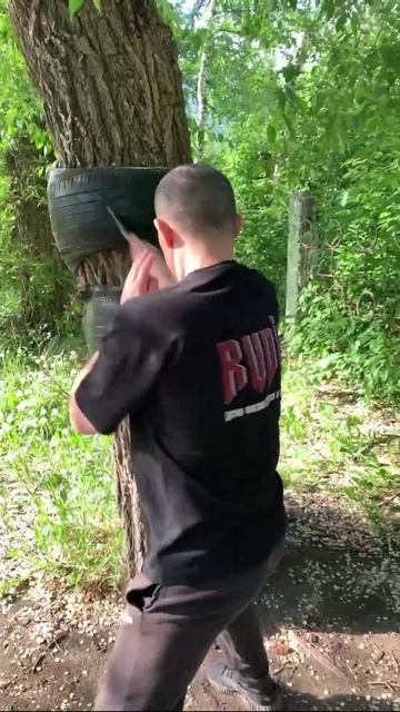 🔪Единственный человек, которым вам суждено стать, - это тот, кем вы решили быть.