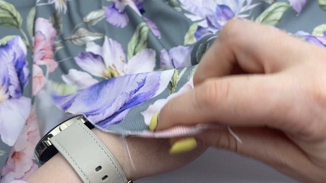 Вискоза  серо-зелёного  цвета с принтом  цветы 17539