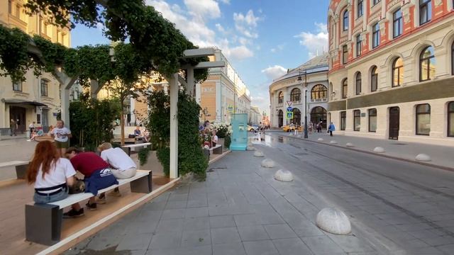 Окунись в атмосферу Москвы: Прогулка по Красной площади, Никольской улице и Ильинке