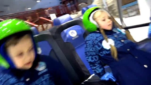 Диана Рома - Диана и Рома учатся кататься на лыжах