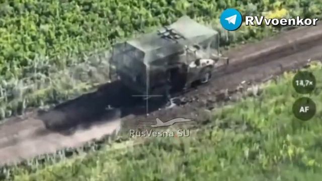 🇷🇺🔥🇺🇦Армия России сжигает бронетехнику врага в боях у Часов Яра !!!