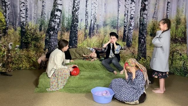 Инсценировка по мотивам книги «Мальчики из блокады». Глава «А потом началась война…»
