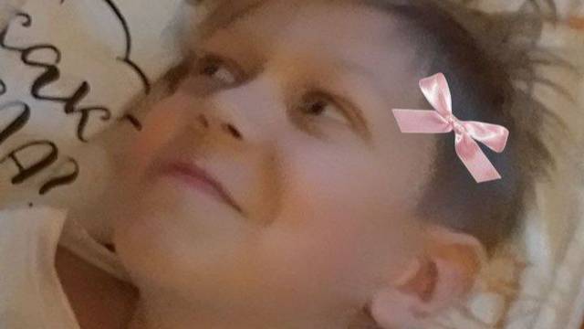 даня оно и живой огурец играют